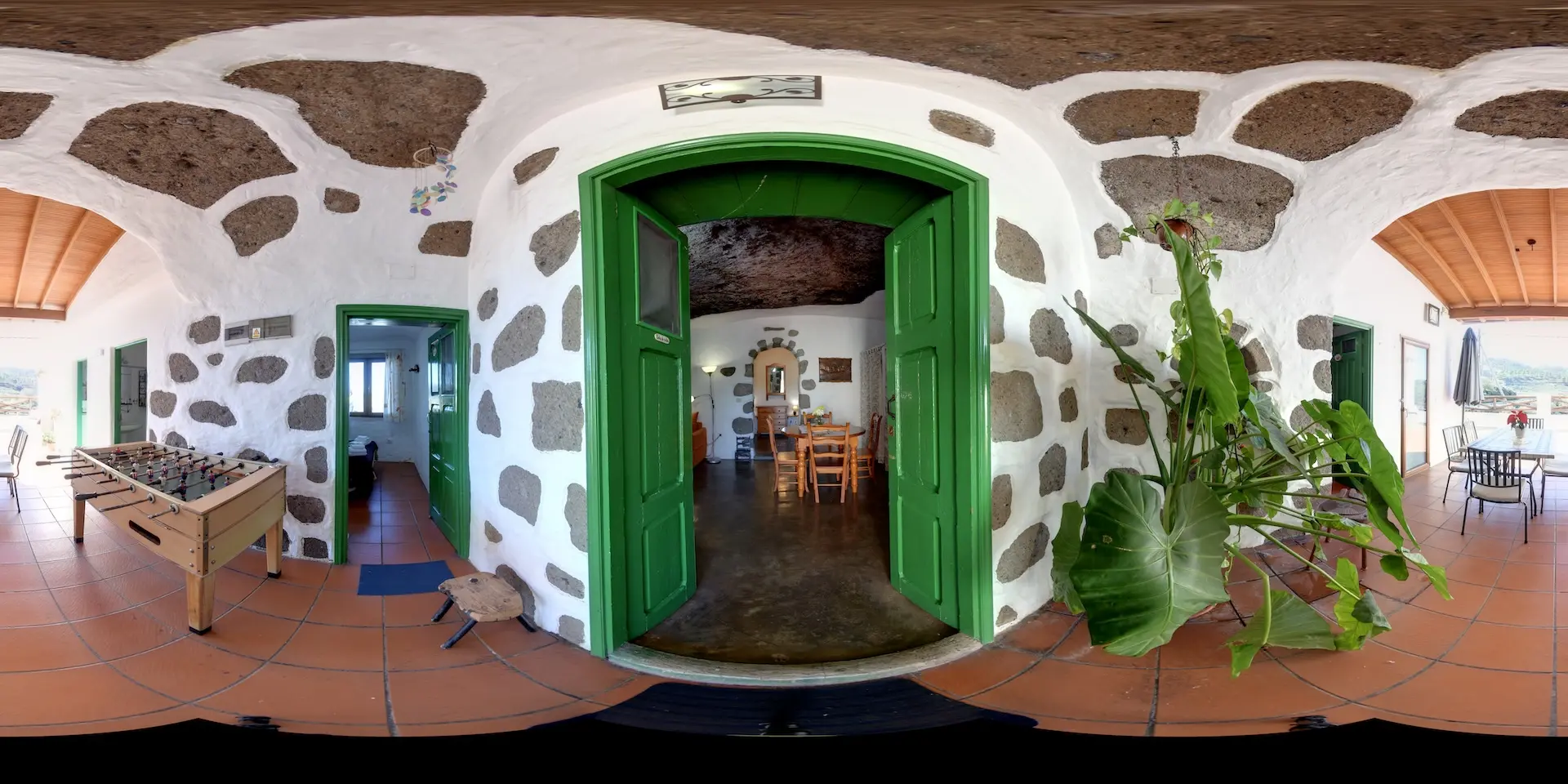 (ES) Tu escapada perfecta en las casas cueva de Artenara
